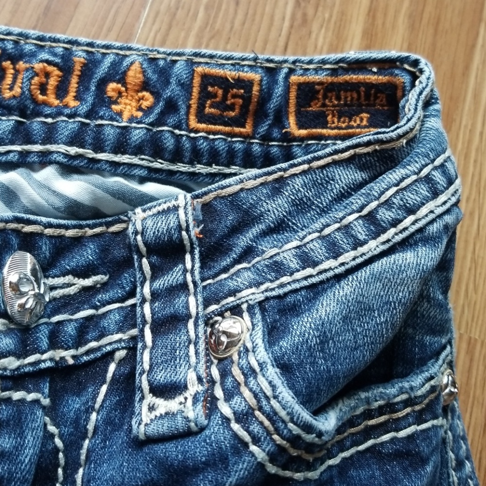 Rock Revival Jeans - Picture 4 of 4